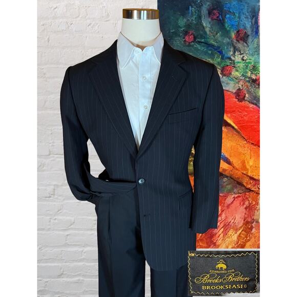 Brooks Brothers Other - Brooks Brothers Blazer 42R Brooksease Dark Blue Banker's Stripe Blazer Jacket